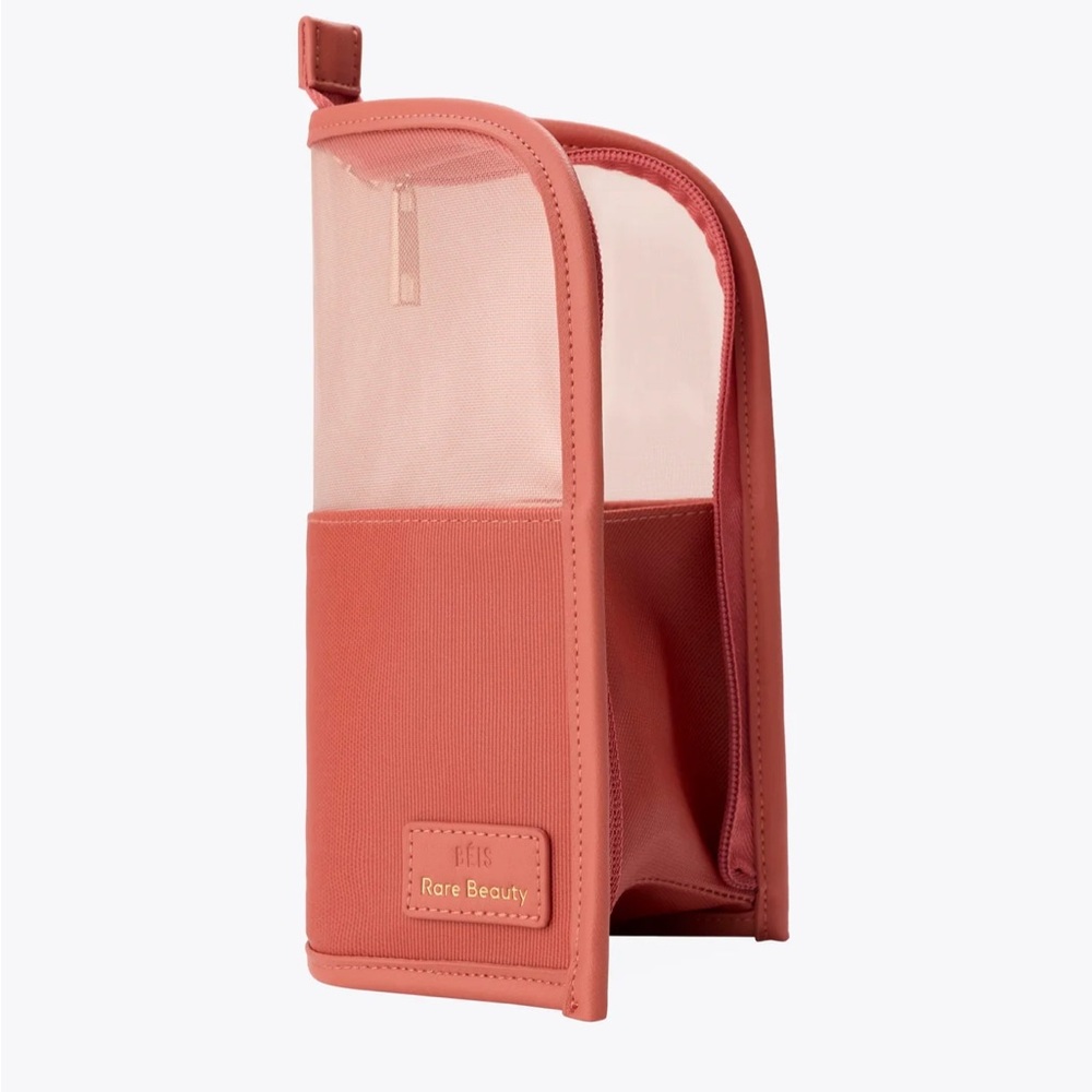 Rare Beauty x Beis - The Makeup Brush Pouch 
in Worth